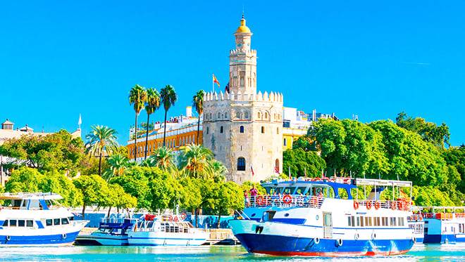 Seville: Alcázar, Cathedral & 24-Hour Hop-On Hop-Off Bus