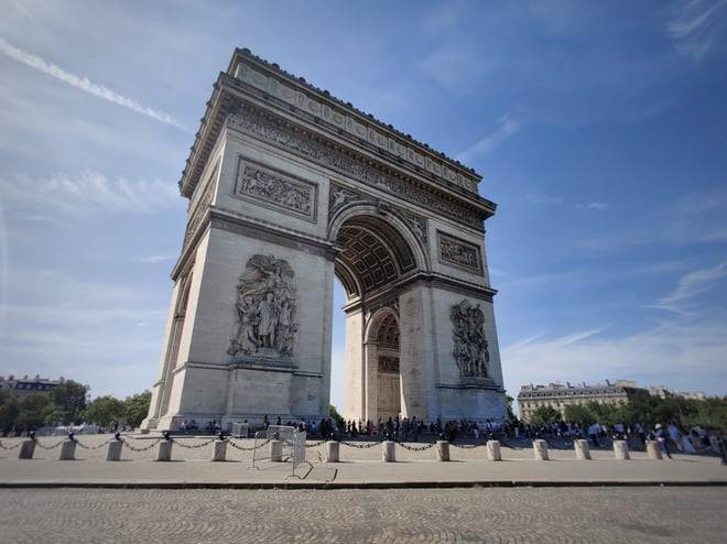 Paris: Champs-Élysées & Arc de Triomphe Walking Tour