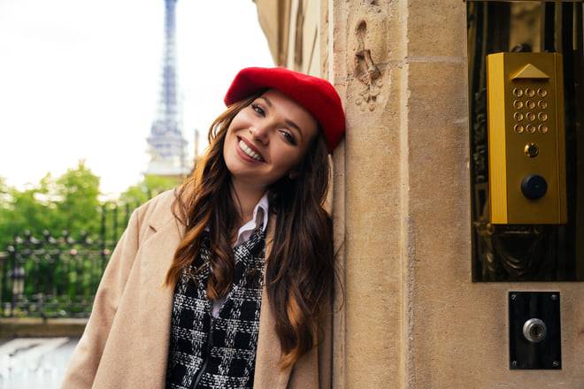 Paris: Emily in Paris Filming Locations Walking Tour