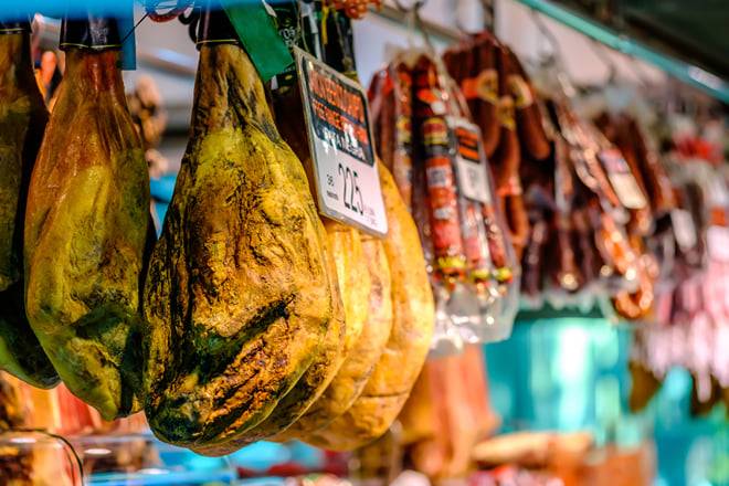 Barcelona: Boqueria Market & Old Town Walking Tour