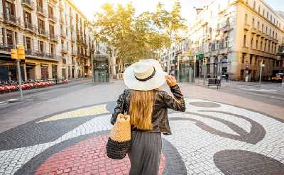 Barcelona: Boqueria Market & Old Town Walking Tour