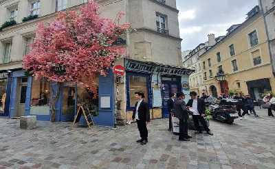 Paris: Jewish Heritage & Hidden Gems of Le Marais Walking Tour
