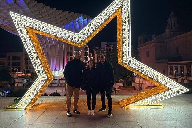 From Seville: Private Day Trip to Jerez & Cádiz