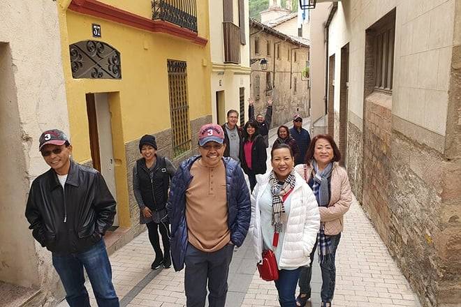 From Seville: Private Day Trip to Jerez & Cádiz