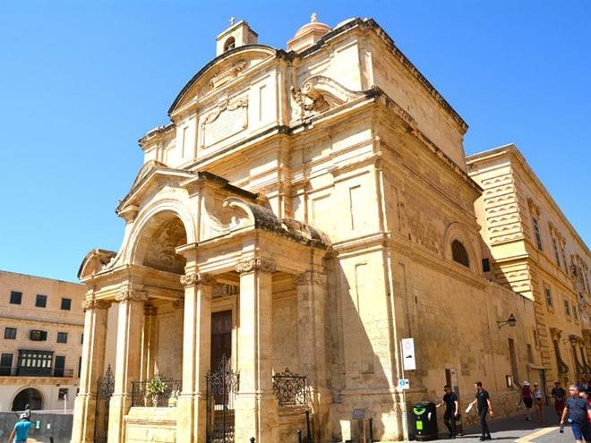 Sinful Secrets of Valletta: Blood, Booty and Courtesans