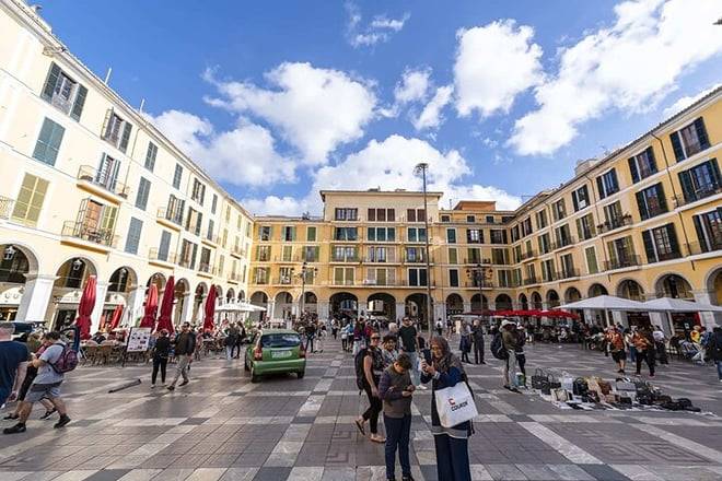 Hello Palma: Private 2-Hour Intro City Walk with Local Guide